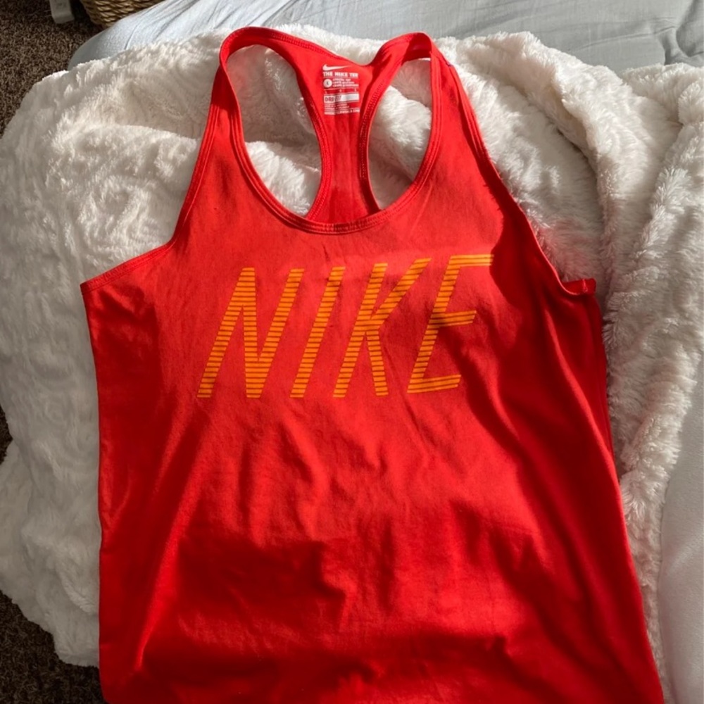 ⭐️Coral/red colored Nike tank top